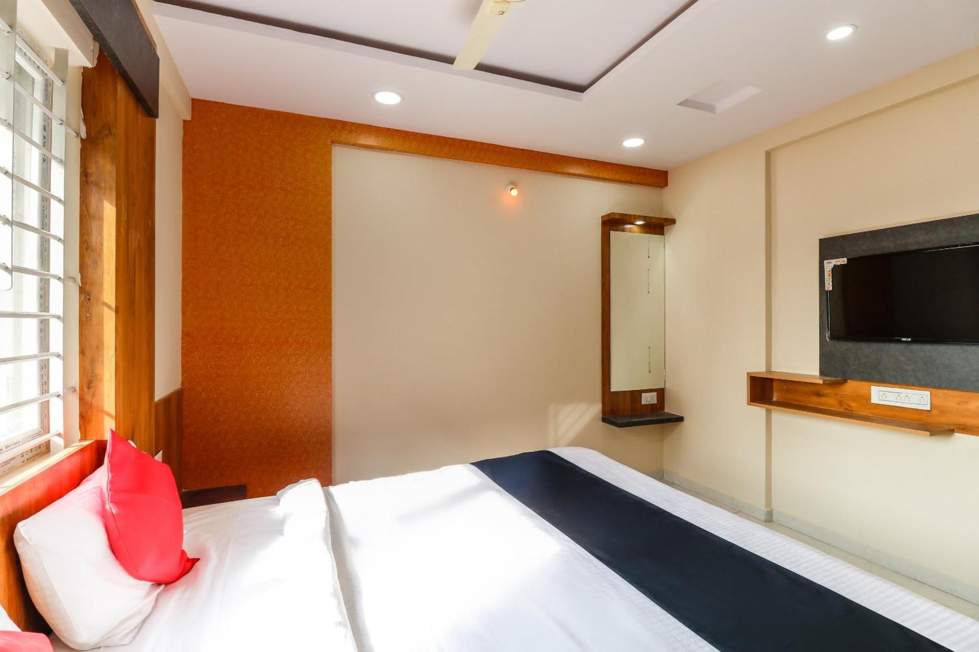Capital O N R Residency Otel Yelahanka Dış mekan fotoğraf