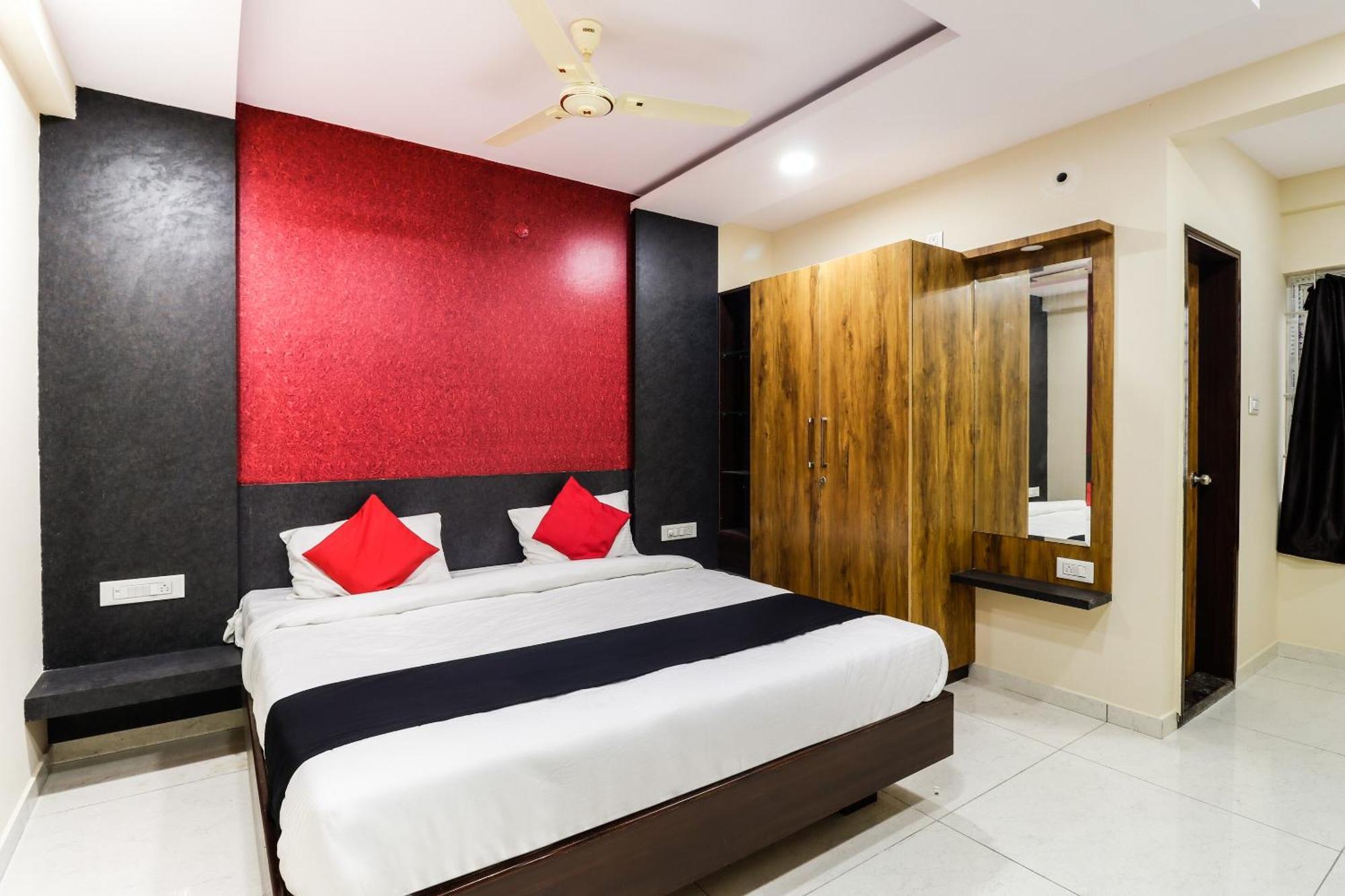 Capital O N R Residency Otel Yelahanka Dış mekan fotoğraf