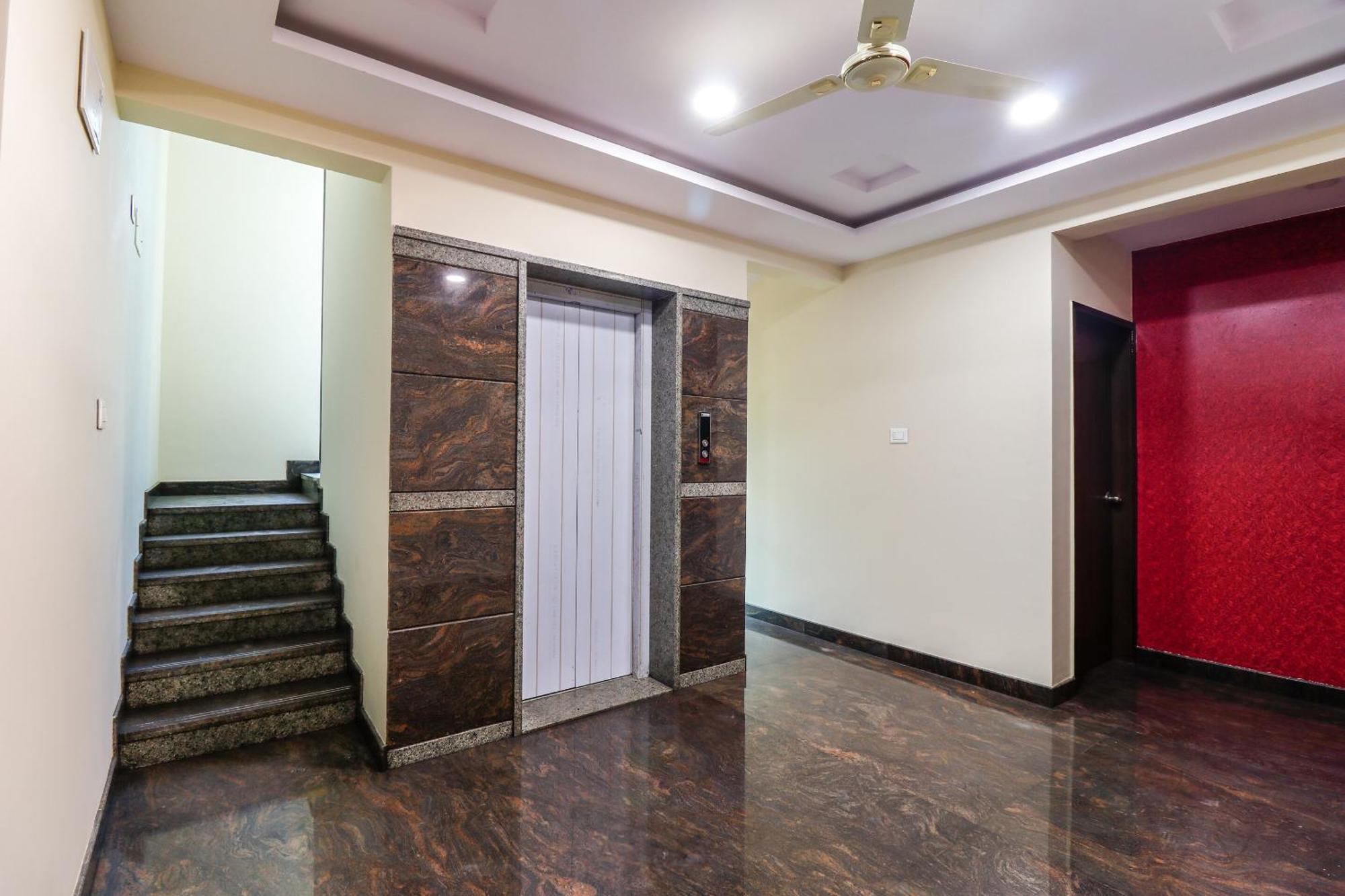 Capital O N R Residency Otel Yelahanka Dış mekan fotoğraf